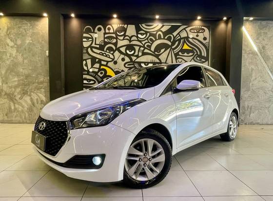 HYUNDAI HB20 1.0 COMFORT 12V FLEX 4P MANUAL